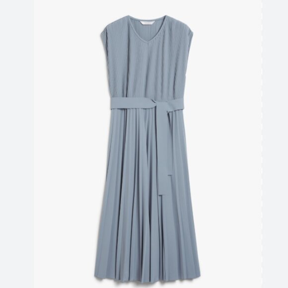Max Mara Kiss Pleated Jersey Midi Dress Light Blue Gray Size 14 NWT Missing Belt - Picture 1 of 11